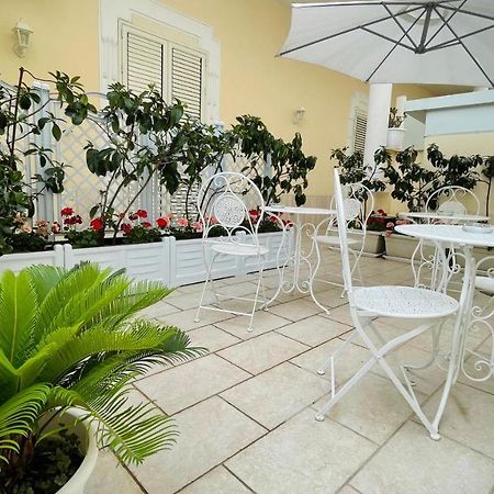 Hotel Domus Bianca Lancia Manfredonia Esterno foto